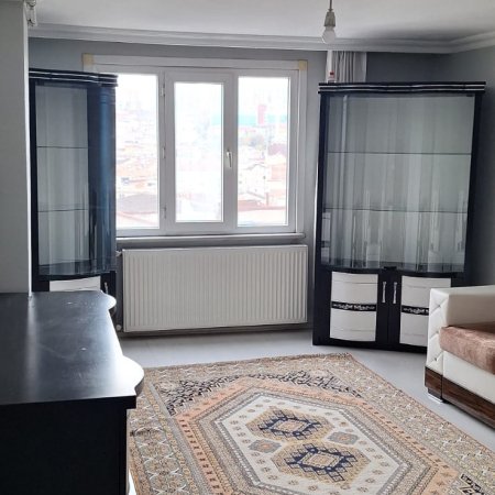 Kıralık esenler oruçreis mah 2+1 dair