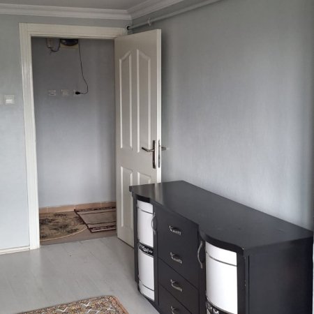 Kıralık esenler oruçreis mah 2+1 dair