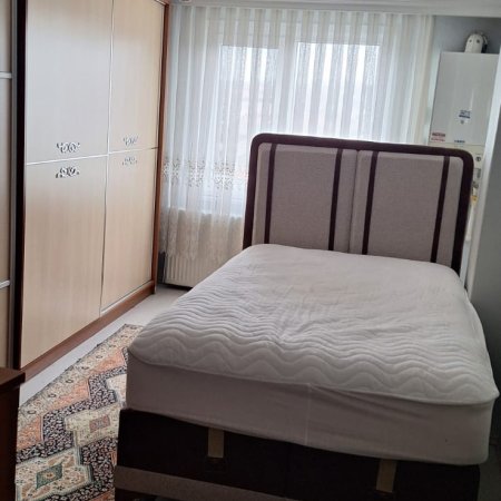 Kıralık esenler oruçreis mah 2+1 dair